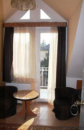 Villa Hotel Kristal Budapest Bagian luar foto