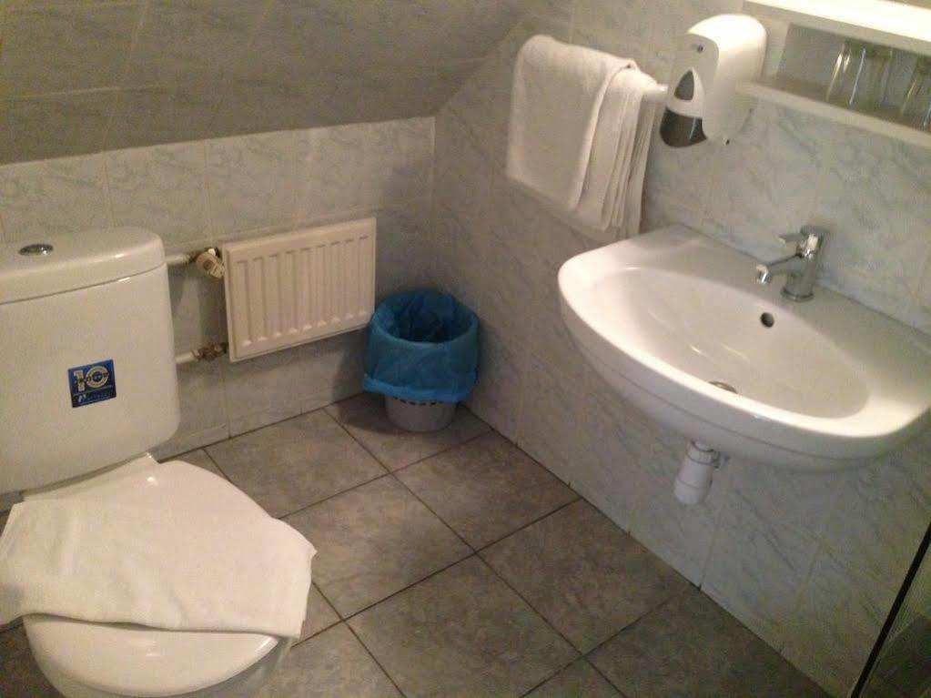 Villa Hotel Kristal Budapest Bagian luar foto