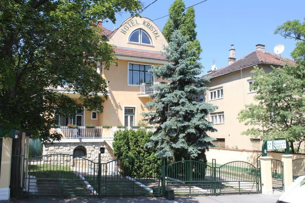 Villa Hotel Kristal Budapest Bagian luar foto